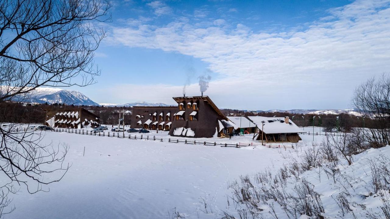 Cuibul De Lemn Hotel Risnov Exterior photo